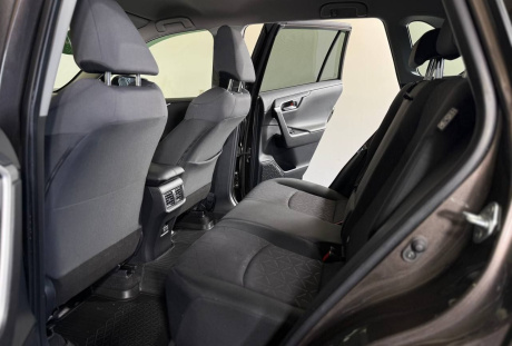 Toyota RAV 4 2021 года с пробегом 105 040 км, фото 12
