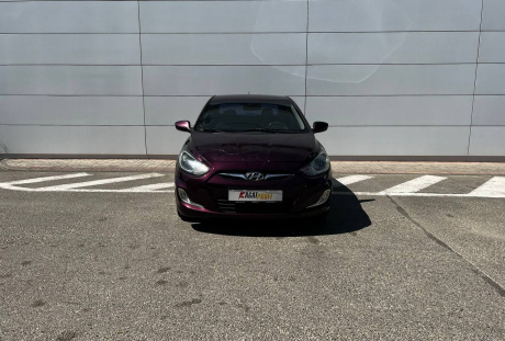 Hyundai Solaris 2013 года с пробегом 391 000 км, фото 2