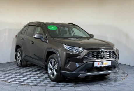 Toyota RAV 4 2021 года с пробегом 105 040 км, фото 3