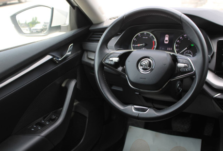 ŠKODA Octavia 2021 года с пробегом 70 098 км, фото 18