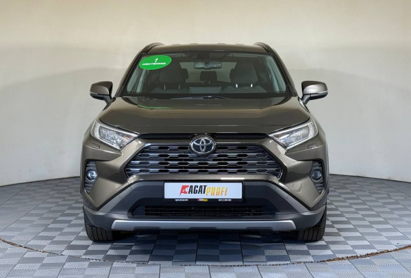 Toyota RAV 4 2021 года с пробегом 105 040 км, фото 2