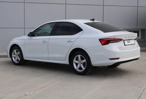ŠKODA Octavia 2021 года с пробегом 70 098 км, фото 9
