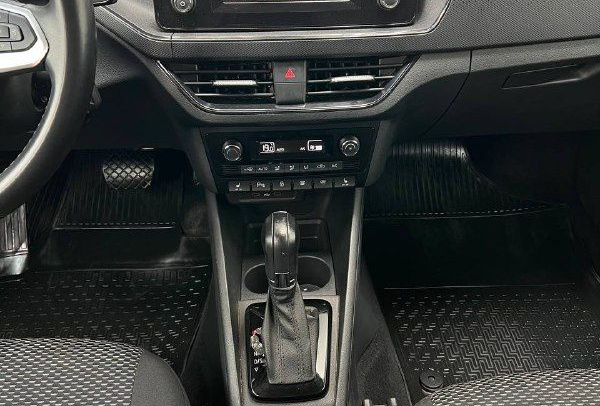 Volkswagen Polo 2021 года с пробегом 71 601 км, фото 22