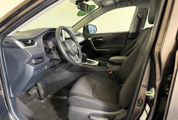 Toyota RAV 4 2021 года с пробегом 105 040 км, фото 10