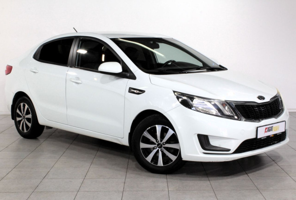 Kia Rio 2014 года с пробегом 66 807 км, фото 3