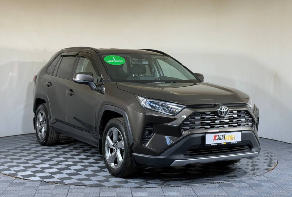 Toyota RAV 4 2021 года с пробегом 105 040 км, фото 3