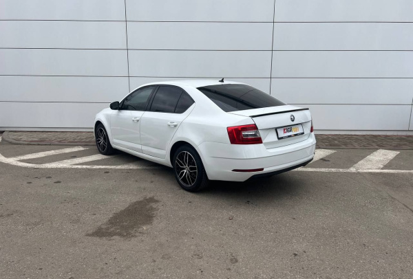 ŠKODA Octavia 2017 года с пробегом 460 200 км, фото 6