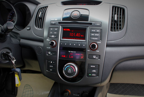 Kia Cerato 2012 года с пробегом 78 927 км, фото 18